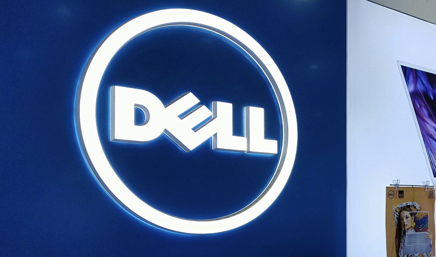 Dell's AI Prowess: Why $50B Server Revenue Signals Future Growth